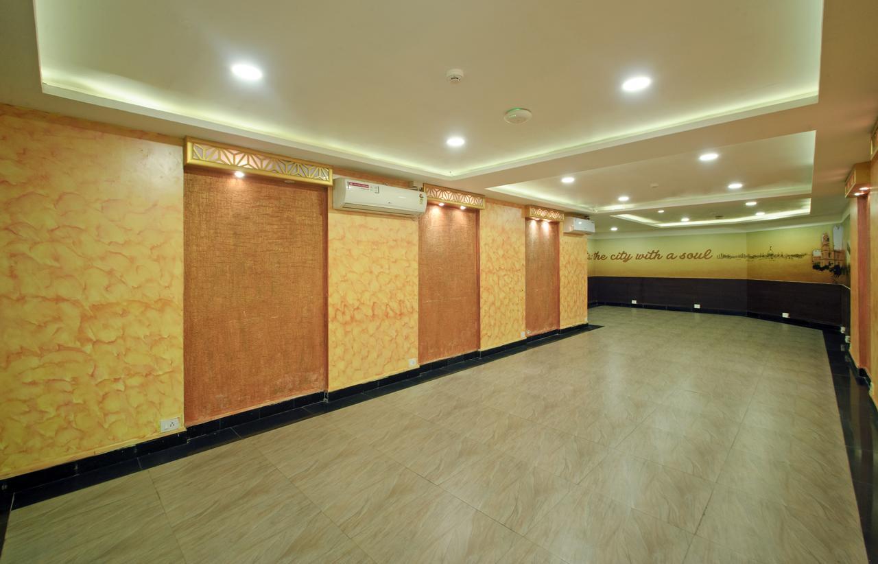 Oyo 8504 Namans Inn Calcutta Extérieur photo